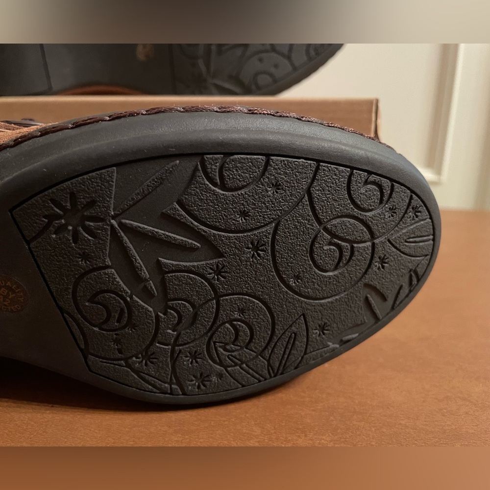 Strictly Comfort Mariah mule size 10- deep tan- never worn NWT 🎉Host Pick!🎉 - Picture 3 of 5